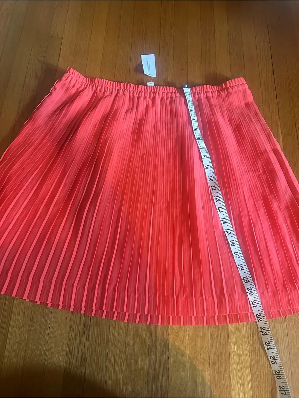 Banana Republic Fall 2012 Orange  pleated knee-length skirt, Size XL, NWT